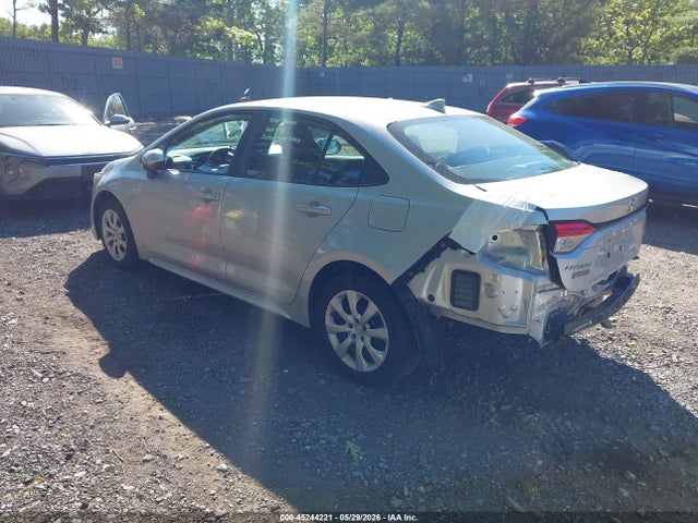 45244221 :رقم المزاد ، 5YFEPMAE3NP299547 vin ، 2022 Toyota Corolla Le مزاد بيع