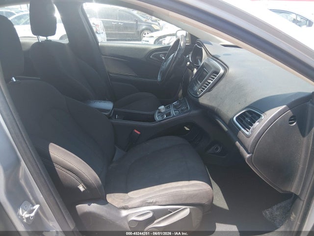 Продаж на аукціоні авто 2015 Chrysler 200 Limited, vin: 1C3CCCAB5FN591688, номер лоту: 45244251