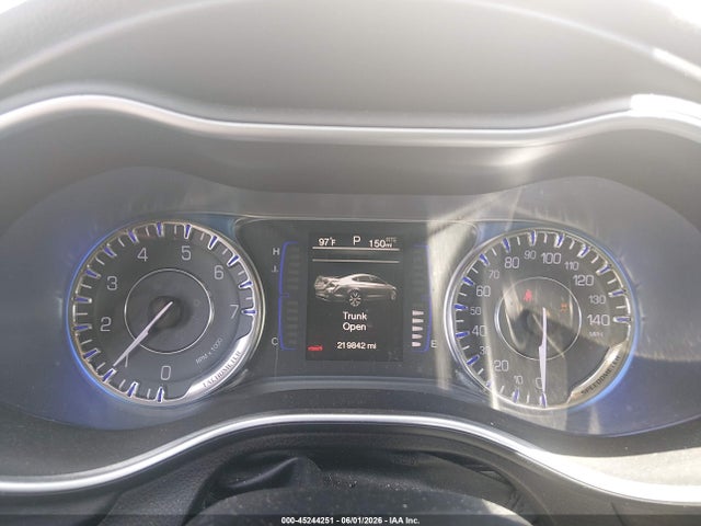 Продаж на аукціоні авто 2015 Chrysler 200 Limited, vin: 1C3CCCAB5FN591688, номер лоту: 45244251