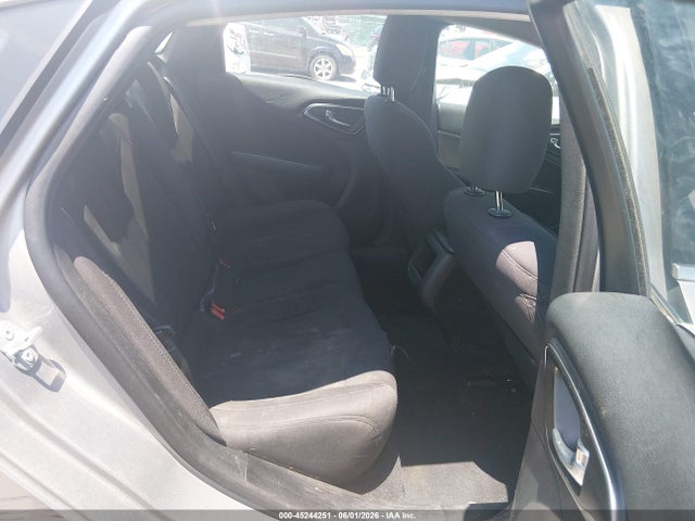 Продаж на аукціоні авто 2015 Chrysler 200 Limited, vin: 1C3CCCAB5FN591688, номер лоту: 45244251