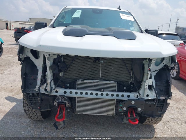 3GCPDCEKXRG297057 Chevrolet Silverado 1500 4wd Short Bed Custom Trail Boss