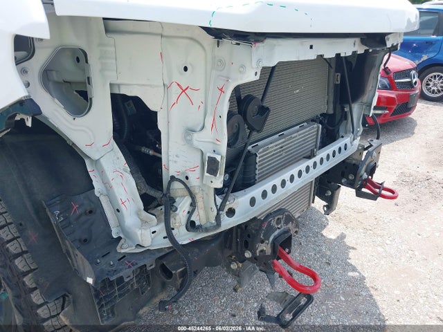 3GCPDCEKXRG297057 Chevrolet Silverado 1500 4wd Short Bed Custom Trail Boss