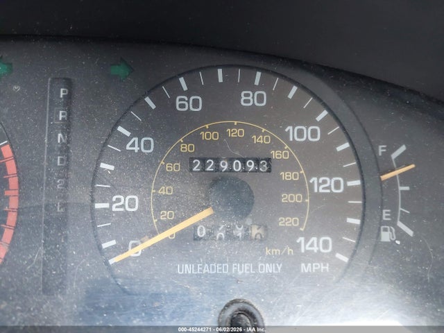 45244271 :رقم المزاد ، 4T1BF12K2TU114697 vin ، 1996 Toyota Camry Le/xle/se مزاد بيع