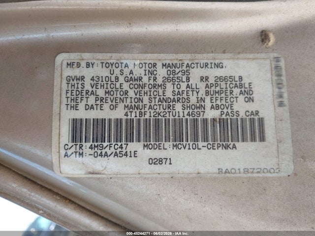 45244271 :رقم المزاد ، 4T1BF12K2TU114697 vin ، 1996 Toyota Camry Le/xle/se مزاد بيع