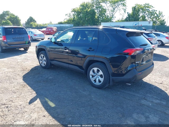 Toyota RAV4 LE 2019 JTMG1RFVXKD034798 Image 3
