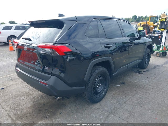 2T3F1RFV5NW278250 Toyota RAV4 LE