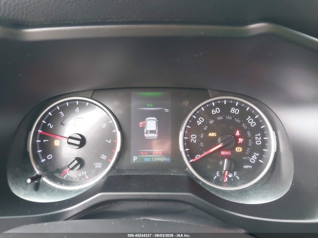 2T3F1RFV5NW278250 Toyota RAV4 LE