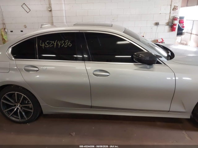 45244386 :رقم المزاد ، WBA5R7C0XMFK57604 vin ، 2021 Bmw 330i Xdrive مزاد بيع