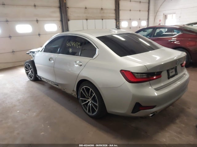 45244386 :رقم المزاد ، WBA5R7C0XMFK57604 vin ، 2021 Bmw 330i Xdrive مزاد بيع