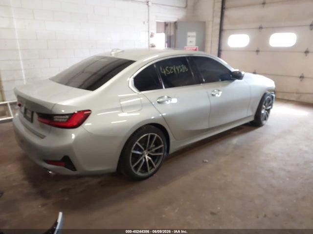45244386 :رقم المزاد ، WBA5R7C0XMFK57604 vin ، 2021 Bmw 330i Xdrive مزاد بيع
