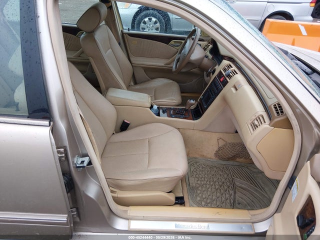 Aukcja sprzedaży 2000 Mercedes-benz E 320, vin: WDBJF65J5YB091465, numer aukcji: 45244440