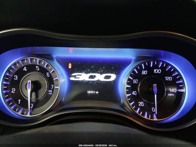 2016 Chrysler 300c Awd მანქანა იყიდება აუქციონზე, vin: 2C3CCAKG9GH282735, აუქციონის ნომერი: 45244445