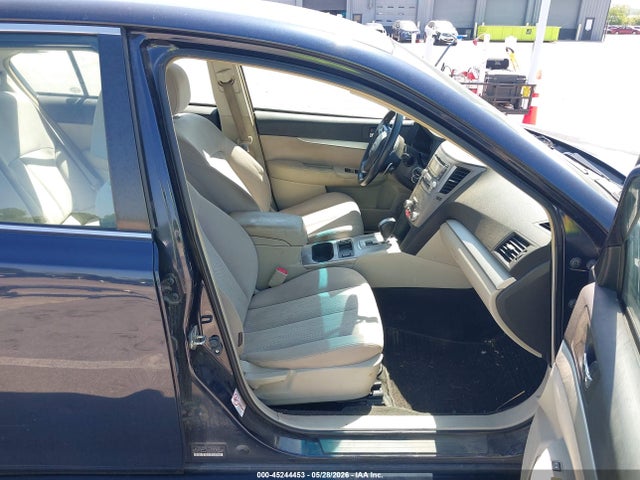 2013 Subaru Legacy 2.5i Premium მანქანა იყიდება აუქციონზე, vin: 4S3BMBC65D3016563, აუქციონის ნომერი: 45244453