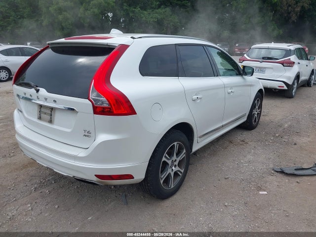 2015 Volvo Xc60 T6 მანქანა იყიდება აუქციონზე, vin: YV4902RB8F2621052, აუქციონის ნომერი: 45244455