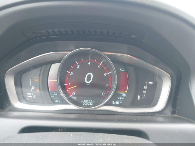 2015 Volvo Xc60 T6 მანქანა იყიდება აუქციონზე, vin: YV4902RB8F2621052, აუქციონის ნომერი: 45244455