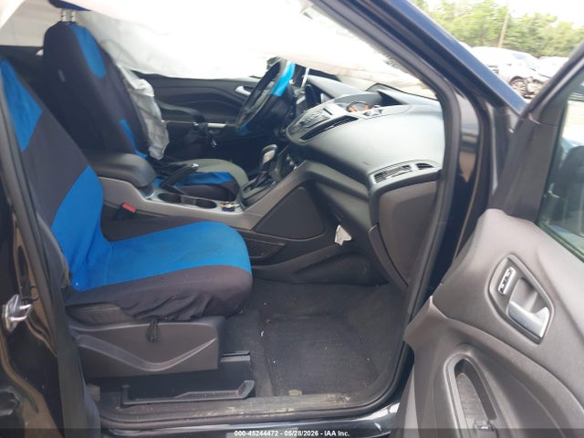 1FMCU9GX5FUB20625 Ford ESCAPE SE