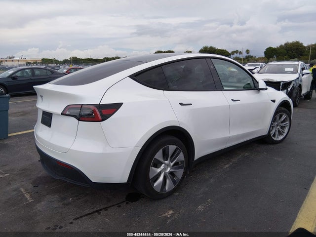 Tesla Model Y Rwd 2023 7SAYGDEDXPF922789 Image 4