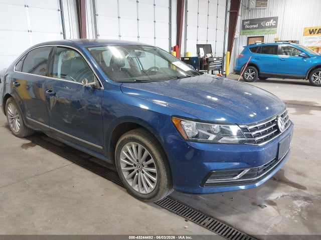Volkswagen Passat 1.8t Se 2017 1VWBT7A34HC002696 main image