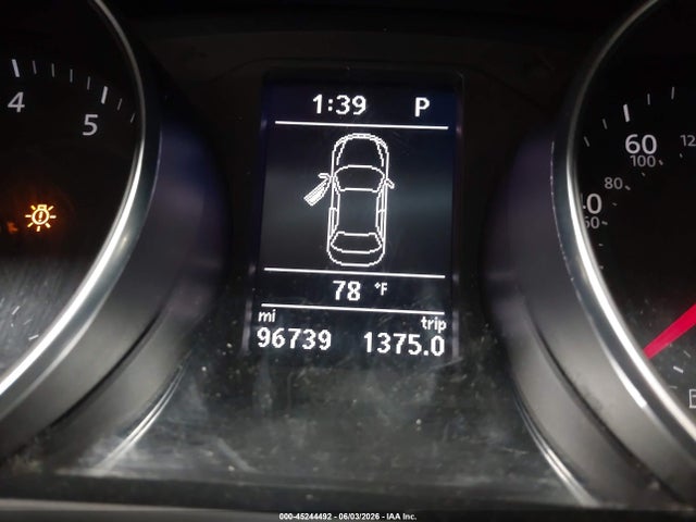 1VWBT7A34HC002696 Volkswagen Passat 1.8t Se