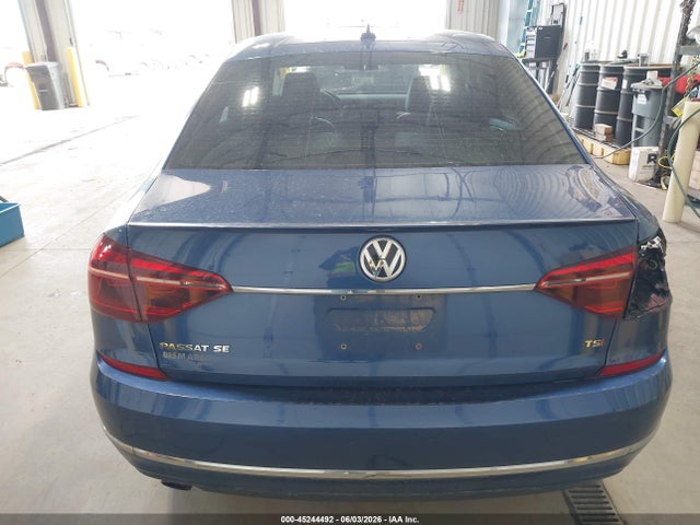 1VWBT7A34HC002696 Volkswagen Passat 1.8t Se