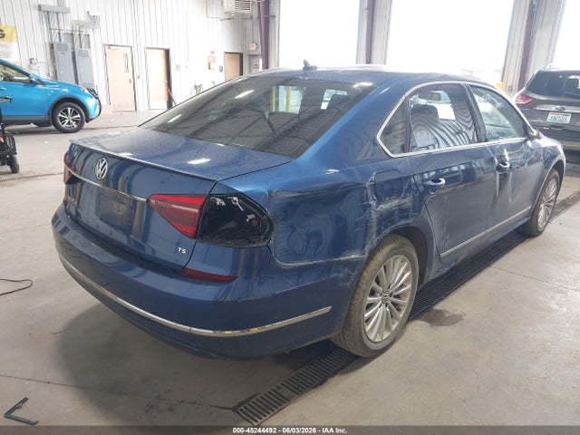 1VWBT7A34HC002696 Volkswagen Passat 1.8t Se