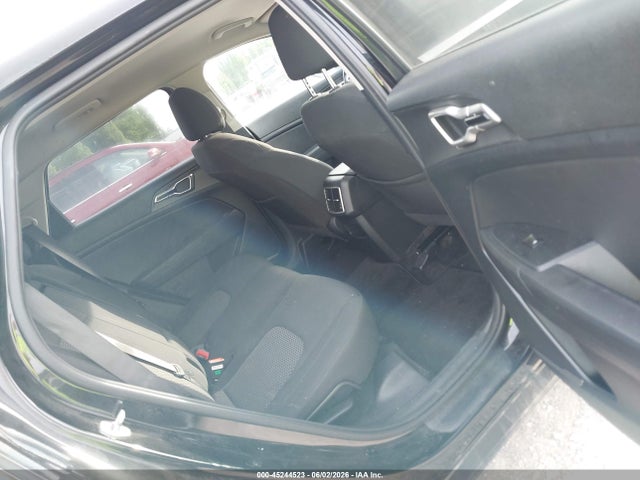 KNDPU3AF4P7035701 KIA Sportage Lx