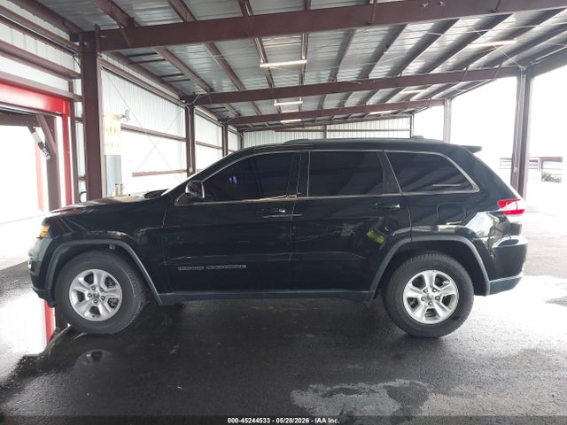 1C4RJEAG9HC723627 Jeep Grand Cherokee Laredo 4x2