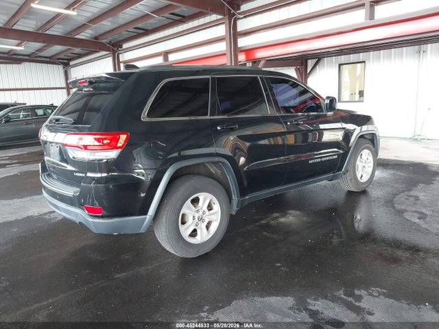 1C4RJEAG9HC723627 Jeep Grand Cherokee Laredo 4x2