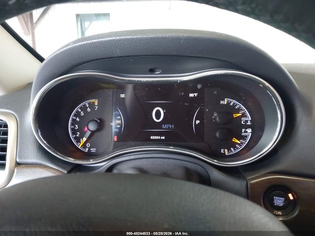 1C4RJEAG9HC723627 Jeep Grand Cherokee Laredo 4x2
