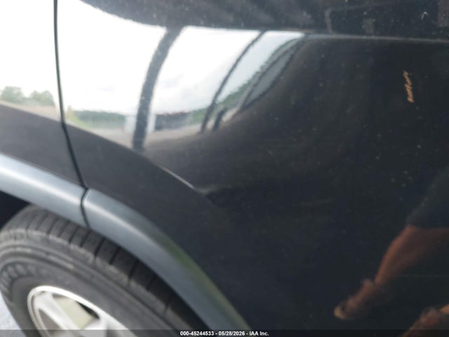 1C4RJEAG9HC723627 Jeep Grand Cherokee Laredo 4x2