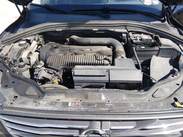 2015 Volvo Xc60 T5/t5 Premier მანქანა იყიდება აუქციონზე, vin: YV4612RK1F2705651, აუქციონის ნომერი: 45244625