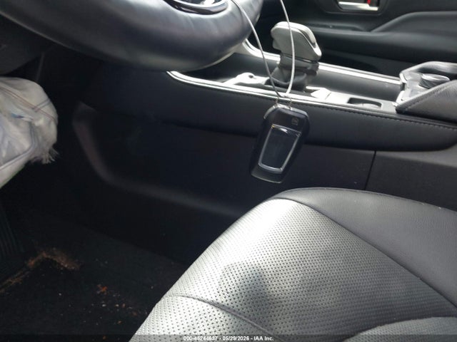 Продаж на аукціоні авто 2024 Toyota Grand Highlander Platinum, vin: 5TDAAAB52RS030661, номер лоту: 45244637