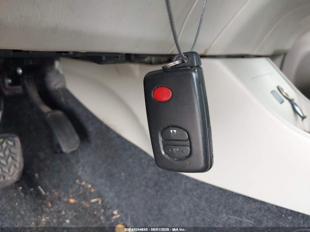2014 Toyota Prius Three მანქანა იყიდება აუქციონზე, vin: JTDKN3DU1E0368476, აუქციონის ნომერი: 45244650