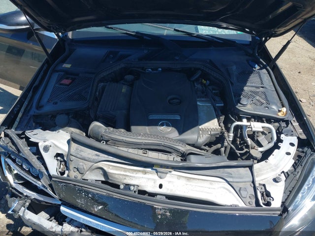 Продажа на аукционе авто 2015 Mercedes-benz C 300 4matic, vin: 55SWF4KB3FU081129, номер лота: 45244663