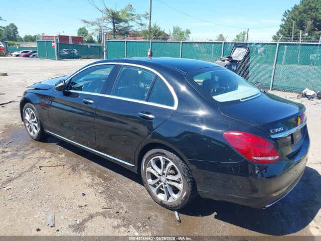 Продажа на аукционе авто 2015 Mercedes-benz C 300 4matic, vin: 55SWF4KB3FU081129, номер лота: 45244663