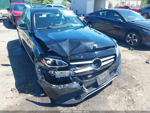 Продажа на аукционе авто 2015 Mercedes-benz C 300 4matic, vin: 55SWF4KB3FU081129, номер лота: 45244663