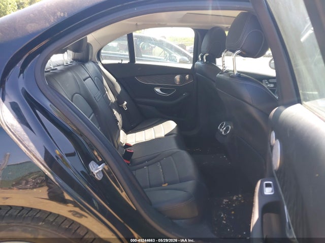 Продажа на аукционе авто 2015 Mercedes-benz C 300 4matic, vin: 55SWF4KB3FU081129, номер лота: 45244663