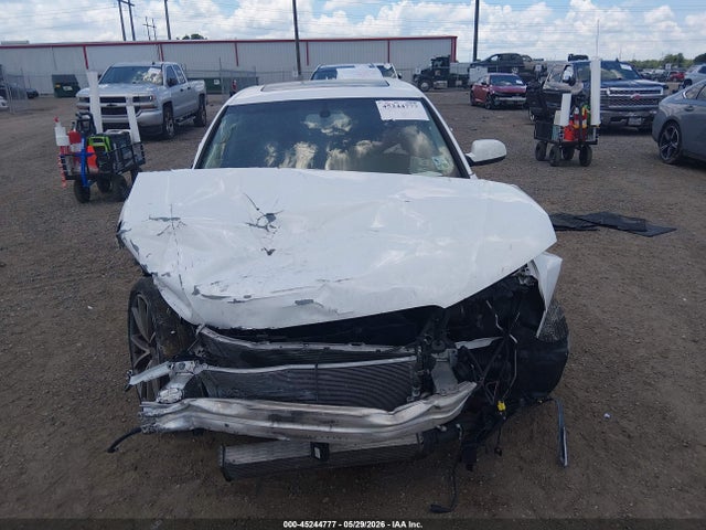 Продажа на аукционе авто 2016 Audi A4 2.0t Premium, vin: WAUAFAFL5GN016179, номер лота: 45244777