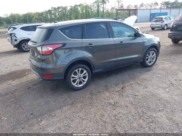 Продажа на аукционе авто 2017 Ford Escape Se, vin: 1FMCU0GD0HUD76353, номер лота: 45244813