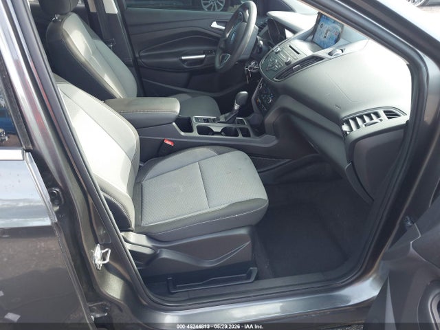 Продажа на аукционе авто 2017 Ford Escape Se, vin: 1FMCU0GD0HUD76353, номер лота: 45244813
