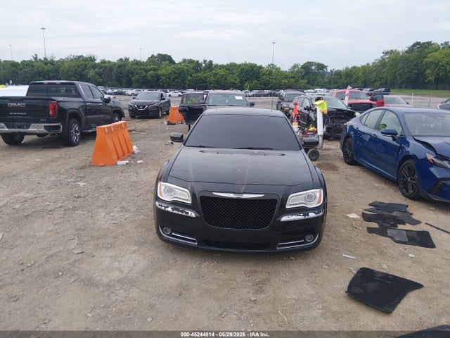 2C3CCADT5EH207389 Chrysler 300c John Varvatos Luxury Edition