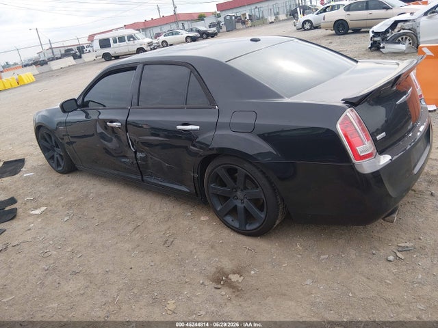 2C3CCADT5EH207389 Chrysler 300c John Varvatos Luxury Edition