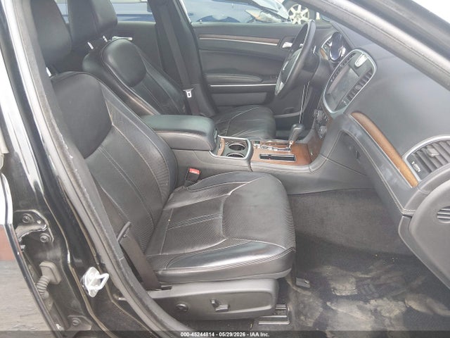 2C3CCADT5EH207389 Chrysler 300c John Varvatos Luxury Edition