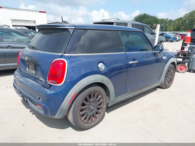 45244863 :رقم المزاد ، WMWXP7C57F2A59666 vin ، 2015 Mini Hardtop Cooper S مزاد بيع