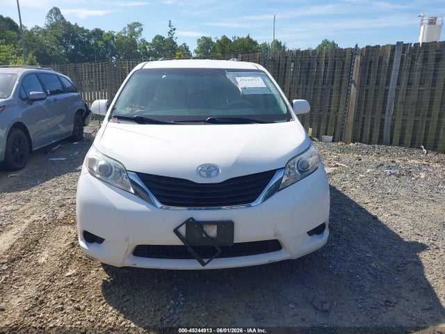 Продаж на аукціоні авто 2011 Toyota Sienna Le V6, vin: 5TDKK3DCXBS110871, номер лоту: 45244913