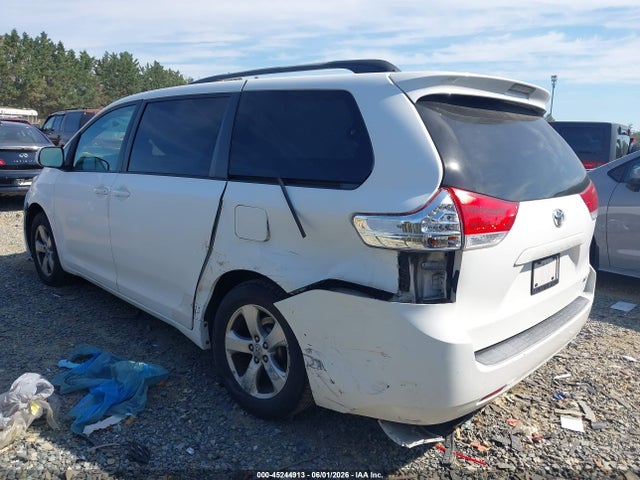 Продаж на аукціоні авто 2011 Toyota Sienna Le V6, vin: 5TDKK3DCXBS110871, номер лоту: 45244913