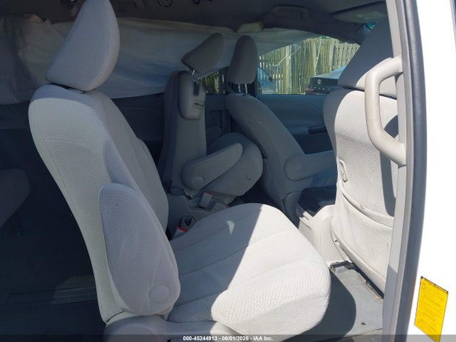Продаж на аукціоні авто 2011 Toyota Sienna Le V6, vin: 5TDKK3DCXBS110871, номер лоту: 45244913
