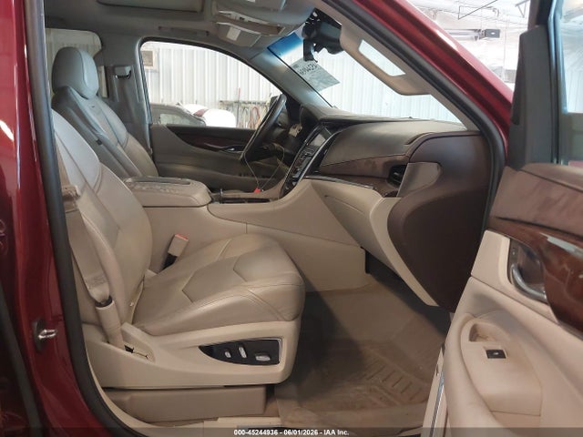 Продажа на аукционе авто 2017 Cadillac Escalade Luxury, vin: 1GYS4BKJ4HR380802, номер лота: 45244936