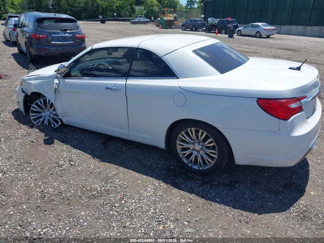 45244960 :رقم المزاد ، 1C3BCBFG4DN571360 vin ، 2013 Chrysler 200 Limited مزاد بيع