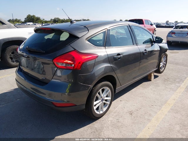 Ford FOCUS SE 2015 1FADP3K29FL318158 Image 4
